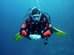 Essential Tips for Scuba Diving with Scoliosis