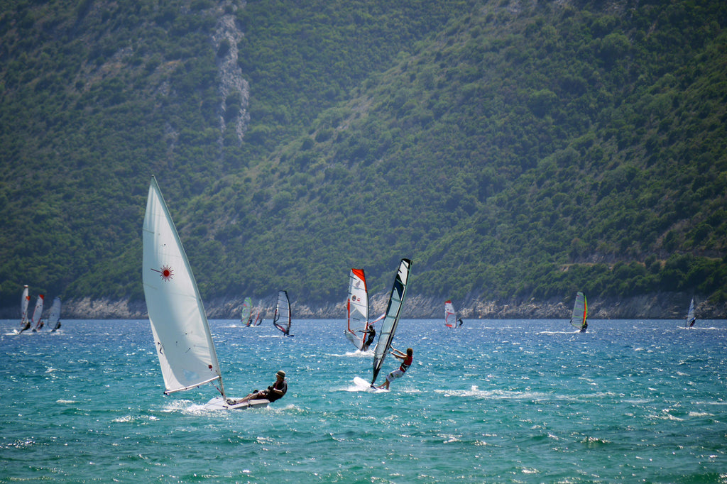 Scoliosis and Windsurfing: Safety Guidelines